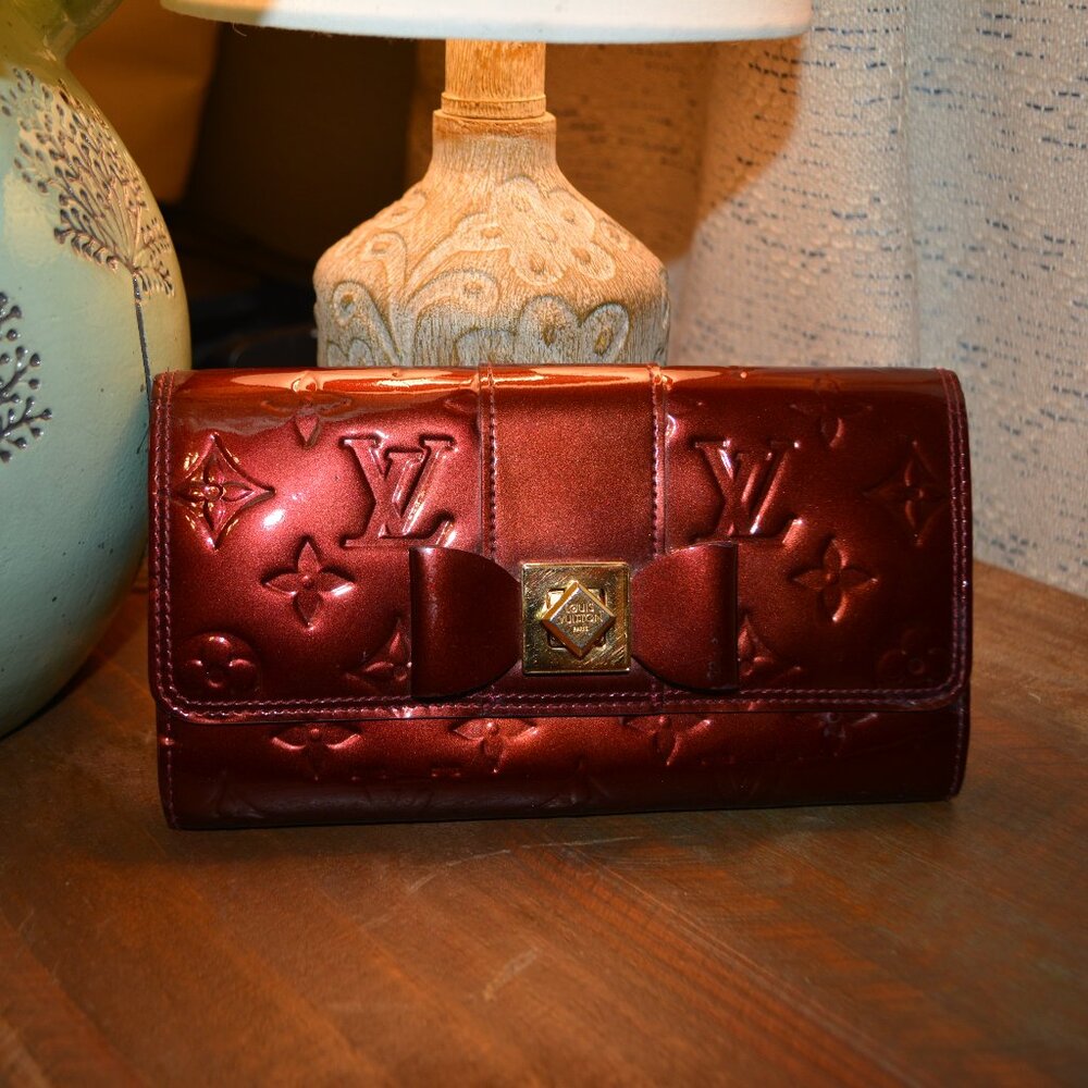 Louis Vuitton Fauviste Vernis Noeud Bow Flap Long Wallet Clutch